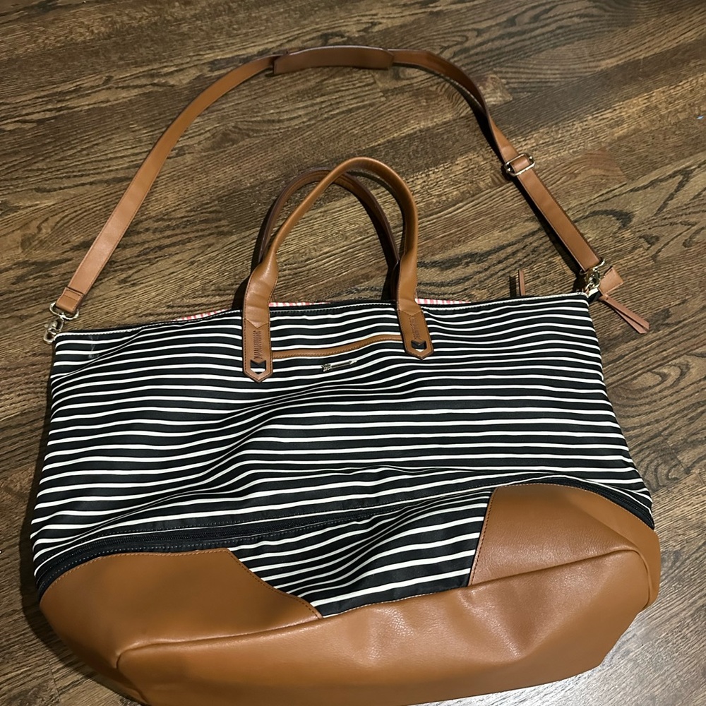 Stella & Dot Striped Black & White Expandable Getaway  Women's Tote Bag